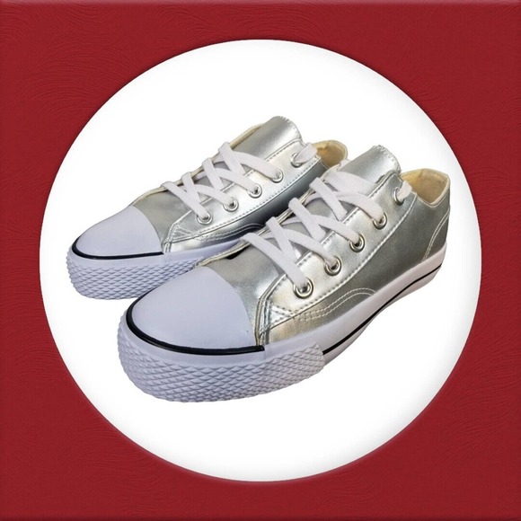 Airwalk‎ Womens Lace Up Round Toe Low Top Silver, WhiteSkate Sneaker Shoes SZ 7 - Picture 1 of 16